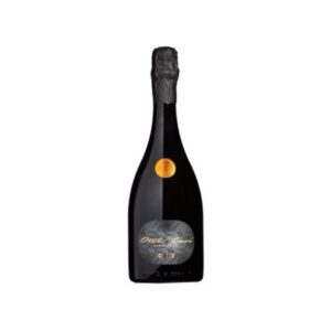 Bottiglia Otello Ceci etichetta nera 1938 su sfondo chiaro.