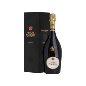 Bottiglia e astuccio di Giulio Ferrari Riserva del Fondatore 2015 TrentoDoc